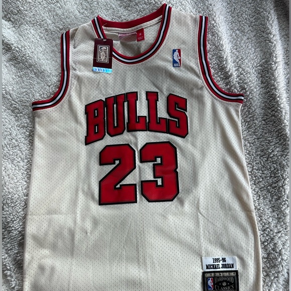 Retro Chicago Bulls Micheal Jordan basketball jersey